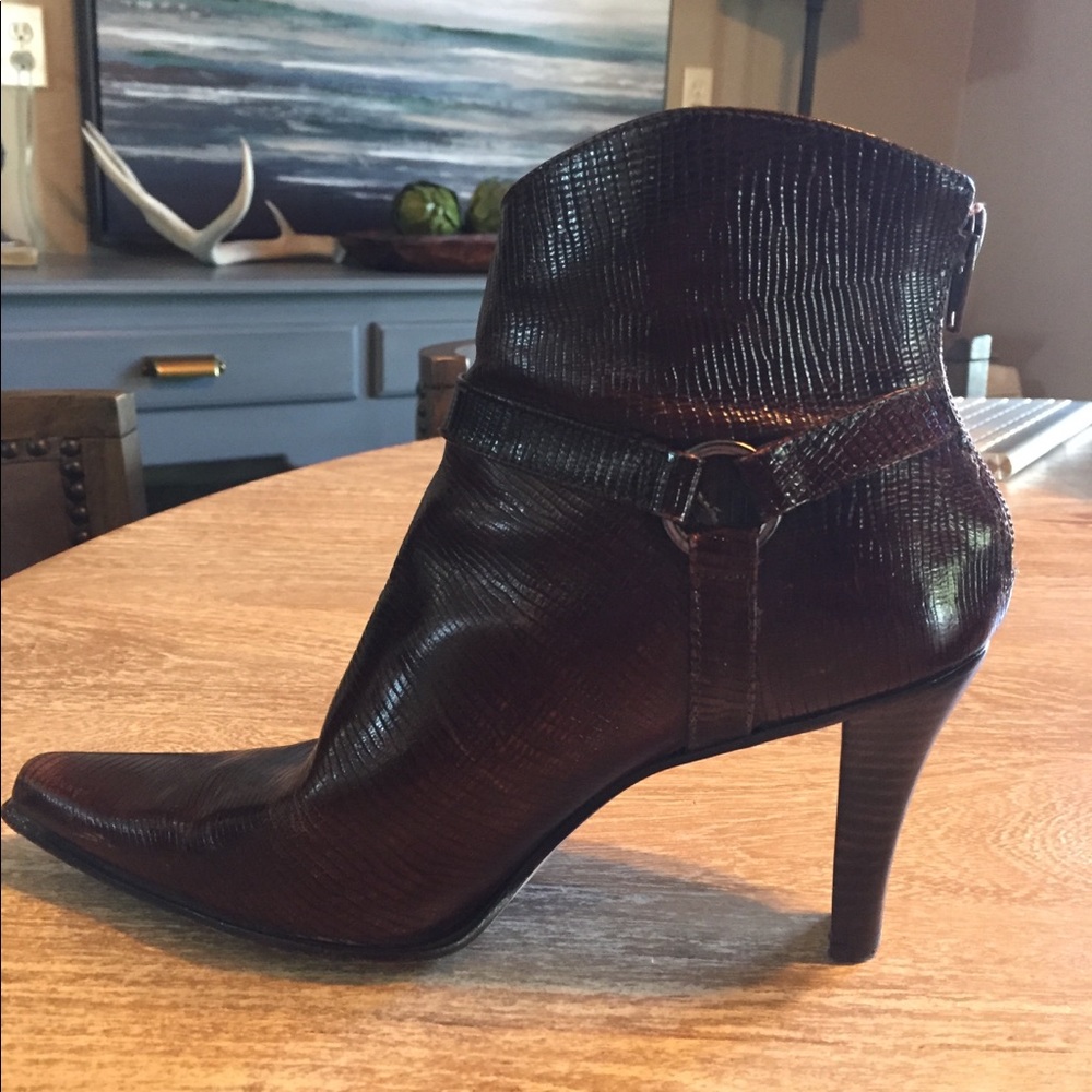Elegant Brown Ankle Boots
